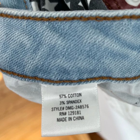 Harper American Flag Jean Shorts - Picture 4 of 4